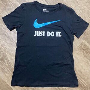 Nike Just Do It Graphic T-Shirt Size Medium | Black Short Sleeve Unisex | Blue S